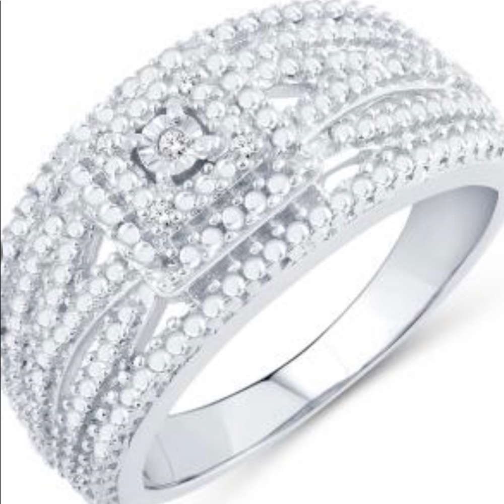 Beautiful diamond ring